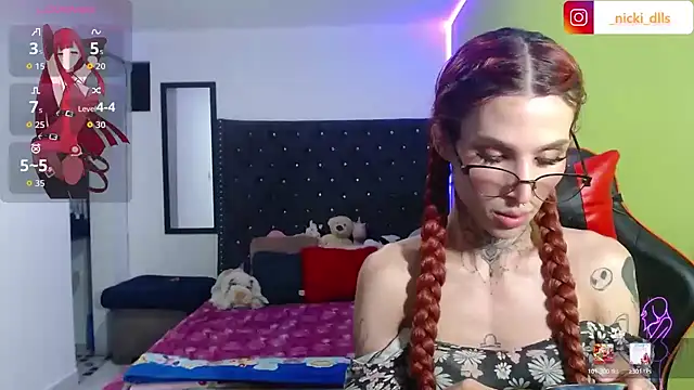 supradoll online show from January 17, 7:24 am