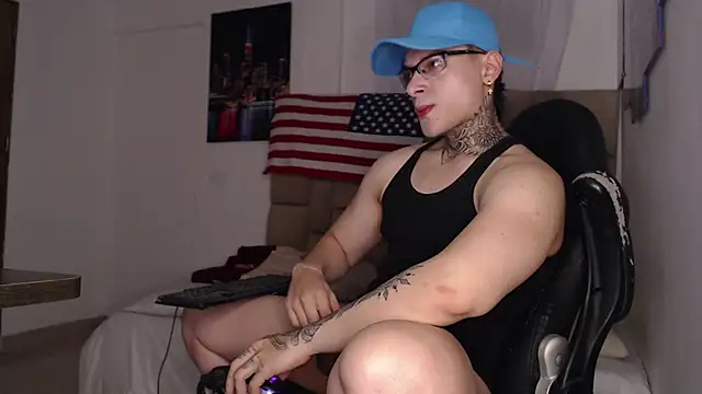 DennisWalkerr online show from February 20, 1:14 am