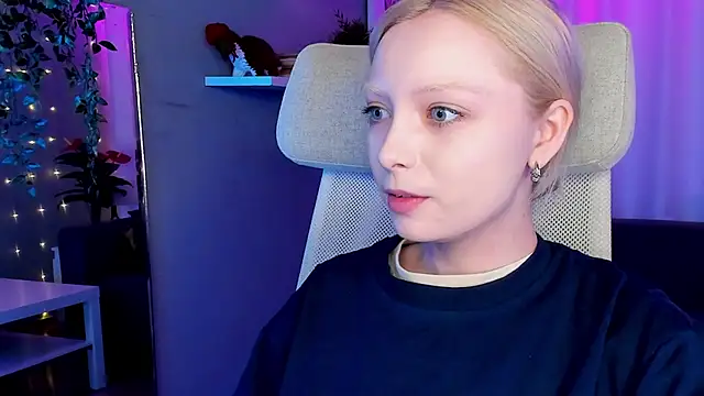 Snapshot of forget_me_not_eve chatting on February 7, 8:33 am forget me not eve online show from February 7, 8:33 am