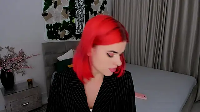 NightfallVeil online show from February 5, 4:36 pm