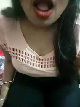 Snapshot of Soniya_444 chatting on February 17, 8:22 am Soniya 444 online show from February 17, 8:22 am
