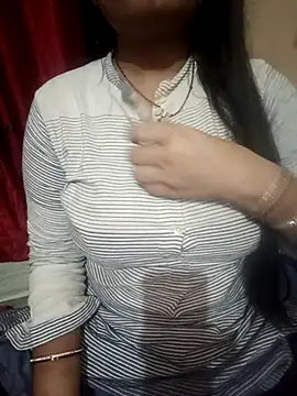Snapshot of Soniya_444 chatting on February 28, 8:15 am Soniya 444 online show from February 28, 8:15 am