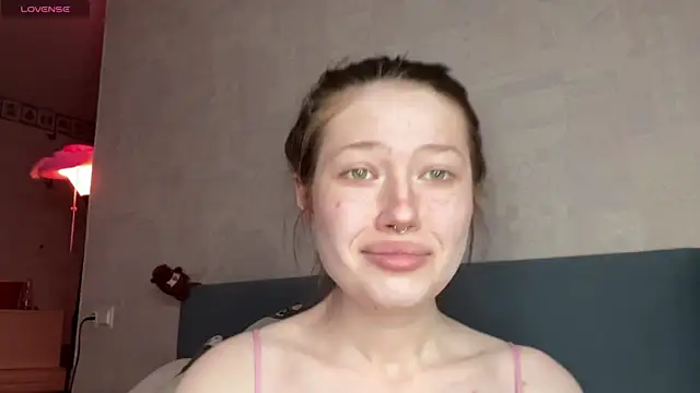 Snapshot of eva_varnerr chatting on April 4, 8:50 pm eva varnerr online show from April 4, 8:50 pm