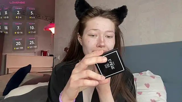 Snapshot of eva_varnerr chatting on April 5, 1:08 pm eva varnerr online show from April 5, 1:08 pm
