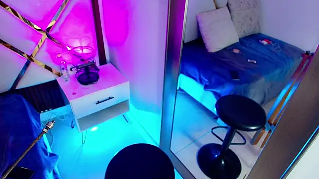 Iliy   online show from January 5, 5:49 pm