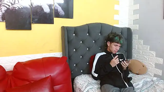 andy dan18 online show from February 3, 7:52 pm