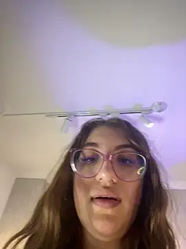 Snapshot of samy_xoxox chatting on December 30, 9:05 am samy xoxox online show from December 30, 9:05 am