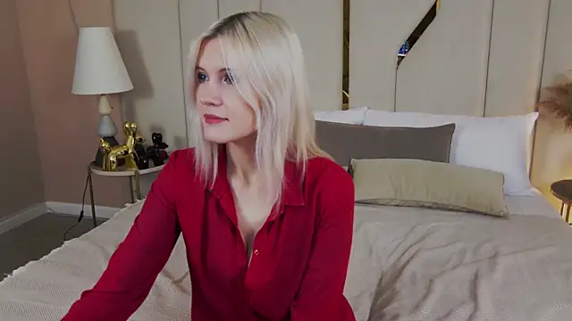 NellieLoyns online show from February 28, 5:47 pm