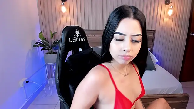 Snapshot of veronica_19_ chatting on January 7, 7:49 pm veronica 19 online show from January 7, 7:49 pm