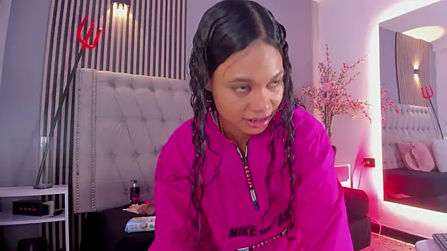 Snapshot of GysellHanson chatting on October 18, 11:44 am GysellHanson online show from October 18, 11:44 am