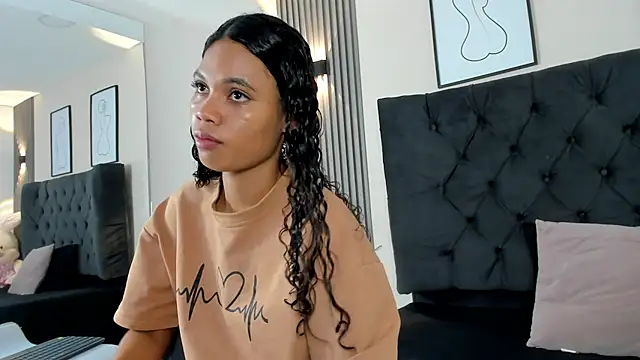 GysellHanson online show from November 9, 12:36 pm