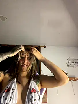 Snapshot of BlueStoneX chatting on September 23, 6:49 am BlueStoneX online show from September 23, 6:49 am