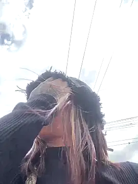 Snapshot of BlueStoneX chatting on October 19, 6:19 pm BlueStoneX online show from October 19, 6:19 pm