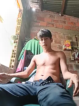 Snapshot of Andres123cv chatting on May 18, 6:14 pm Andres123cv online show from May 18, 6:14 pm