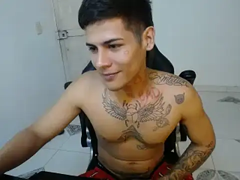 Clyde019 online show from January 5, 10:29 pm