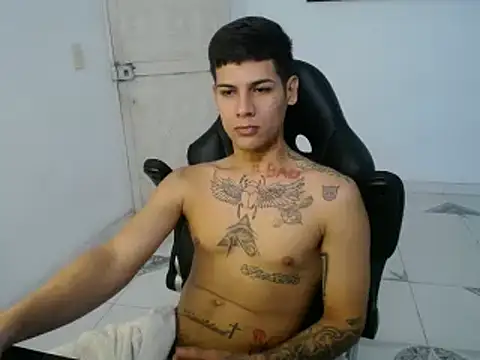 Clyde019 online show from January 15, 8:16 pm