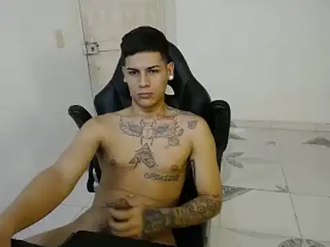 Clyde019 online show from January 23, 12:14 am