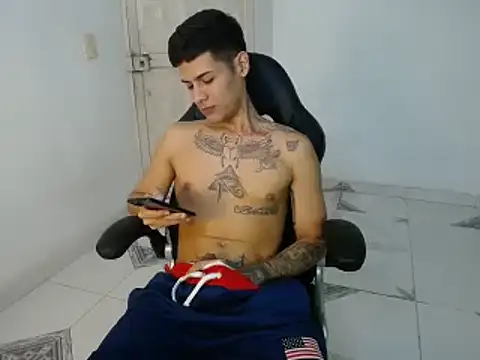 Clyde019 online show from February 1, 9:08 pm