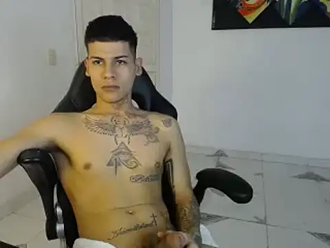 Clyde019 online show from February 10, 5:41 pm