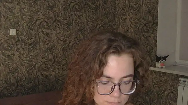 Snapshot of CurlyNed chatting on January 16, 4:18 pm CurlyNed online show from January 16, 4:18 pm