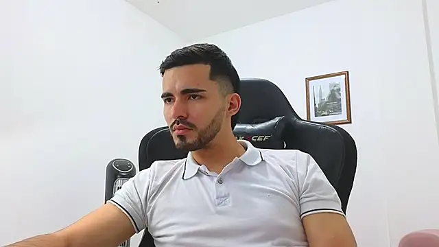 Massimoo 07 online show from January 4, 10:45 pm