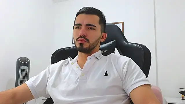 Massimoo 07 online show from January 11, 8:10 pm