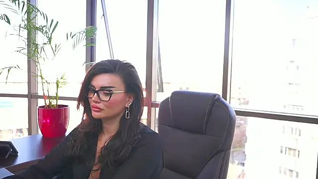 Snapshot of myakalifa chatting on March 14, 2:08 pm myakalifa online show from March 14, 2:08 pm