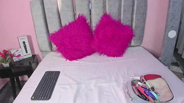 paris noa online show from September 26, 7:29 pm