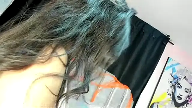 paris noa online show from November 1, 8:22 pm