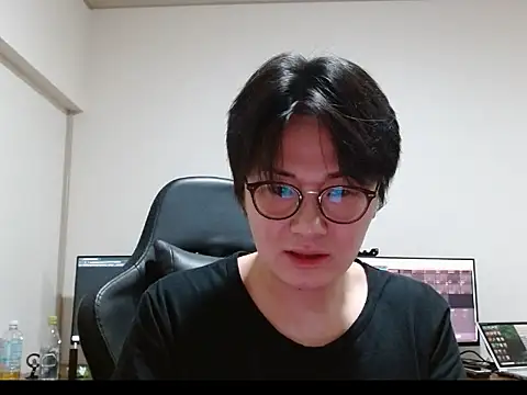 Snapshot of uramati chatting on February 13, 1:29 pm uramati online show from February 13, 1:29 pm