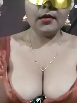 Snapshot of LustyBhabhi chatting on January 1, 3:57 pm LustyBhabhi online show from January 1, 3:57 pm