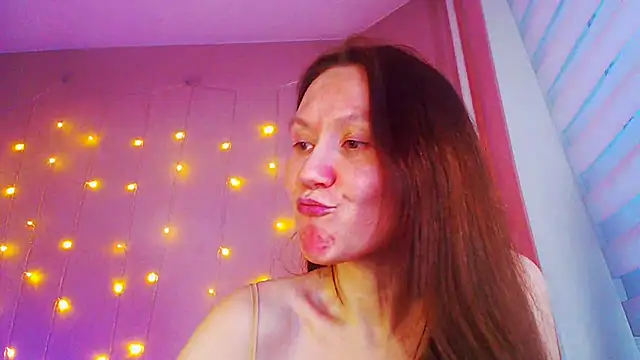 MelanyOx online show from January 3, 9:15 am