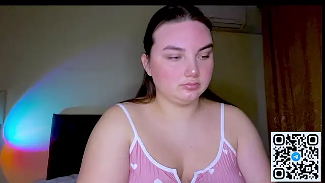 Snapshot of Dreamyblushfairy chatting on March 8, 4:22 pm Dreamyblushfairy online show from March 8, 4:22 pm