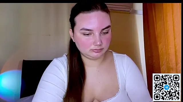 Snapshot of Dreamyblushfairy chatting on March 9, 9:35 am Dreamyblushfairy online show from March 9, 9:35 am