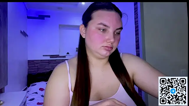 Dreamyblushfairy online show from May 7, 7:03 am