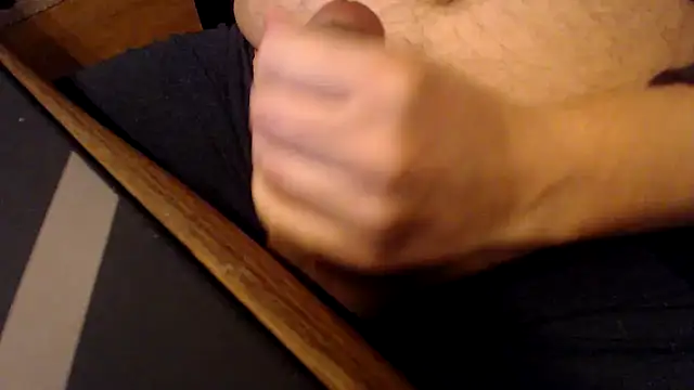 Snapshot of mob0e chatting on January 20, 5:37 pm mob0e online show from January 20, 5:37 pm