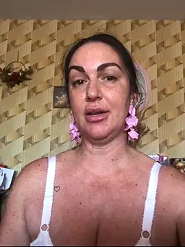 BELLAMORGANE1 online show from May 18, 2:23 pm