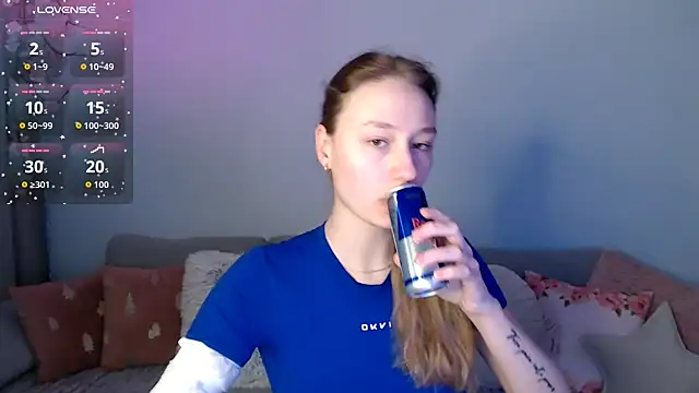 Snapshot of Haley_Vixen chatting on February 9, 9:02 am Haley Vixen online show from February 9, 9:02 am