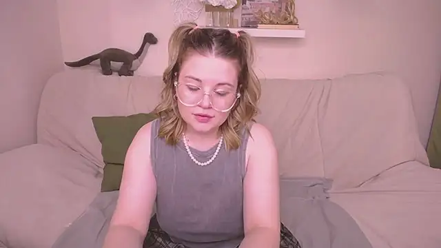 TessPleasure online show from December 28, 10:25 am