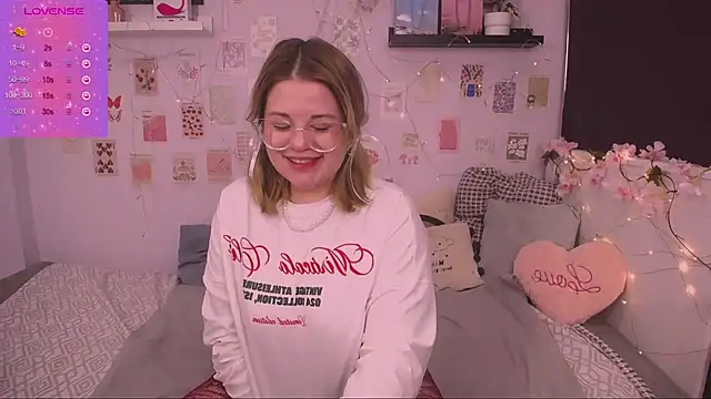 TessPleasure online show from January 2, 5:57 am