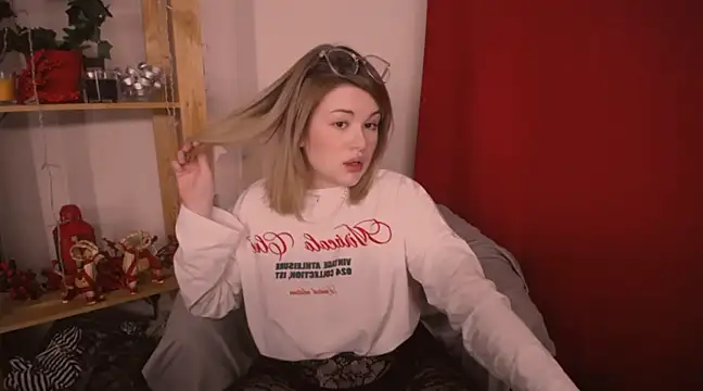 TessPleasure online show from January 16, 8:00 am