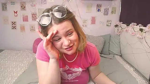 TessPleasure online show from January 30, 10:50 am