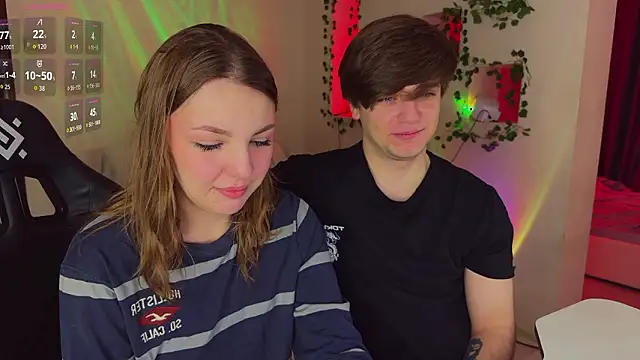 RobertAndLinela online show from February 27, 5:18 am