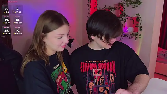 RobertAndLinela online show from May 5, 12:46 pm
