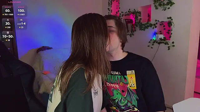 RobertAndLinela online show from June 26, 12:53 pm