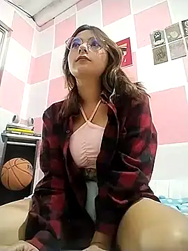 Snapshot of Paulina_mosh chatting on March 11, 11:55 am Paulina mosh online show from March 11, 11:55 am