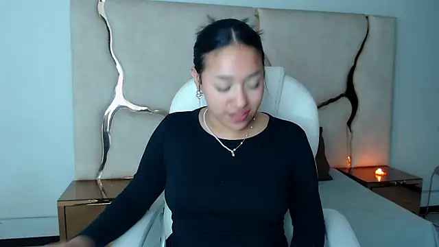 IsabellRodriguez18 online show from February 27, 7:34 am