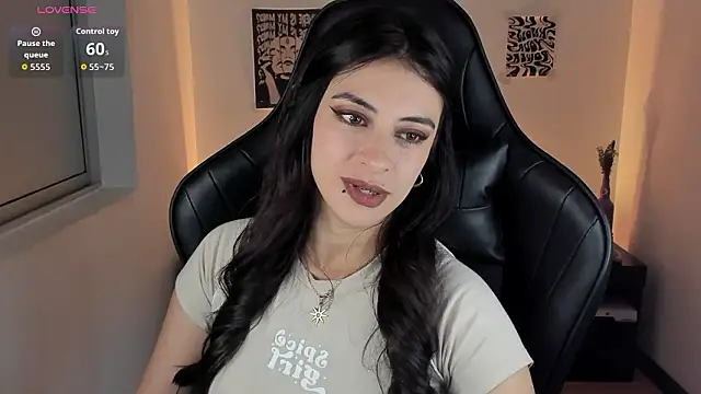 Snapshot of nala-saphir chatting on March 20, 7:02 am nala-saphir online show from March 20, 7:02 am