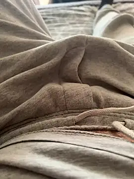 22TT2295 online show from March 4, 3:59 pm