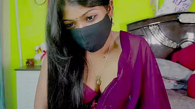 Snapshot of sexyhoney27 chatting on April 21, 1:42 am sexyhoney27 online show from April 21, 1:42 am